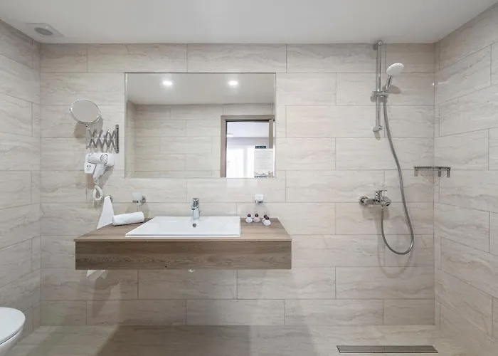 阳光海滩全包酒店 酒店 4*