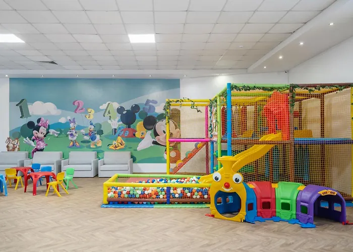 阳光海滩全包酒店 4* 阳光海滩