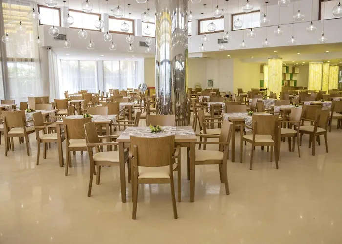 Grand Sunny 4* Sluneční pobřeží