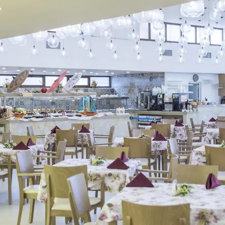 Отель Grand Sunny