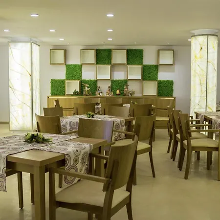 Отель Grand Sunny 4*