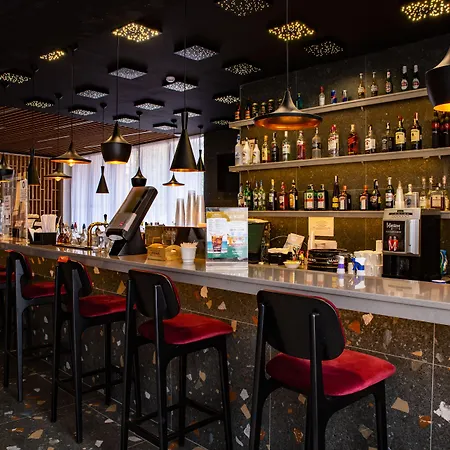 阳光海滩全包酒店 4*