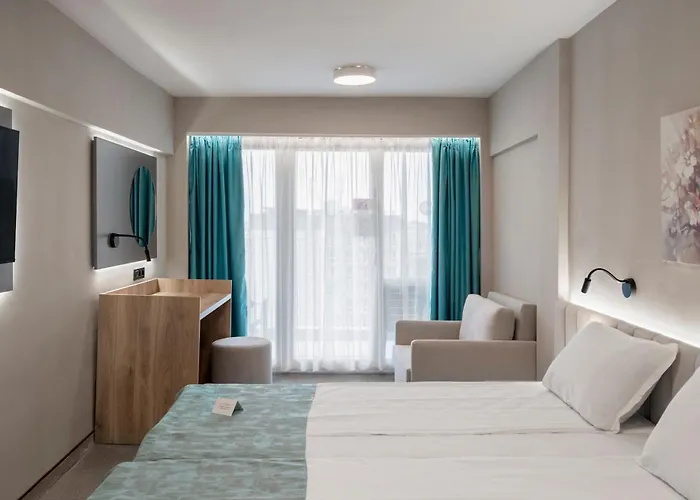 Отель Grand Sunny 4*
