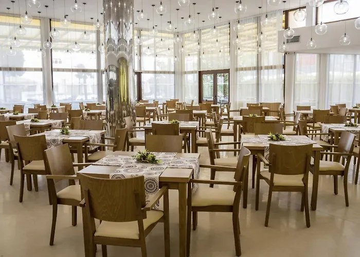 Grand Sunny Ξενοδοχείο 4*